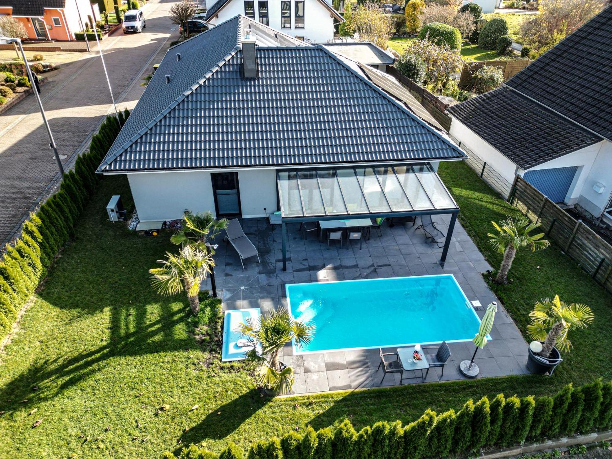 Grosszuegige Unterkunft Mit Terrasse Oberbrechen Exterior photo
